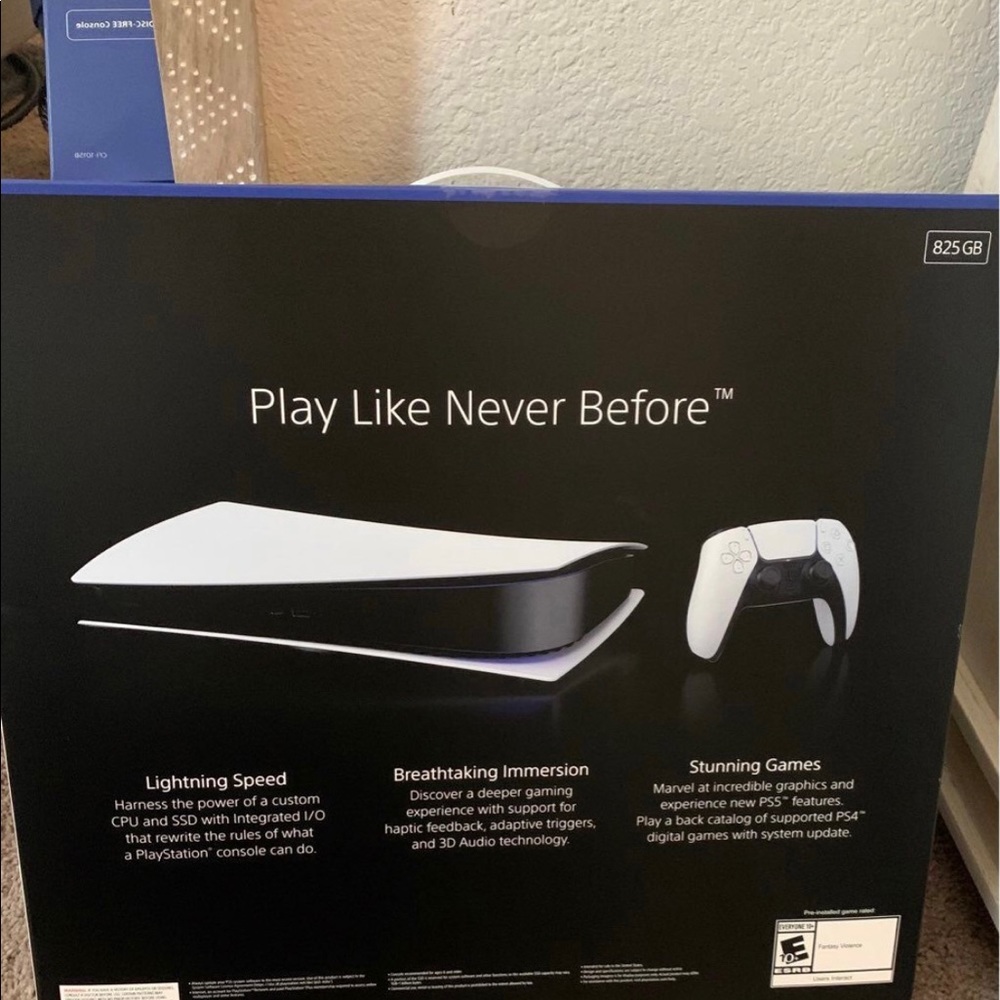 PS5 Digital Edition - Picture 4 of 5